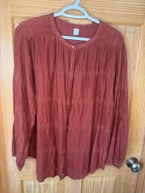 #53 Old Navy Embroidered Rust Coloured  Blouse 27.5” PTP